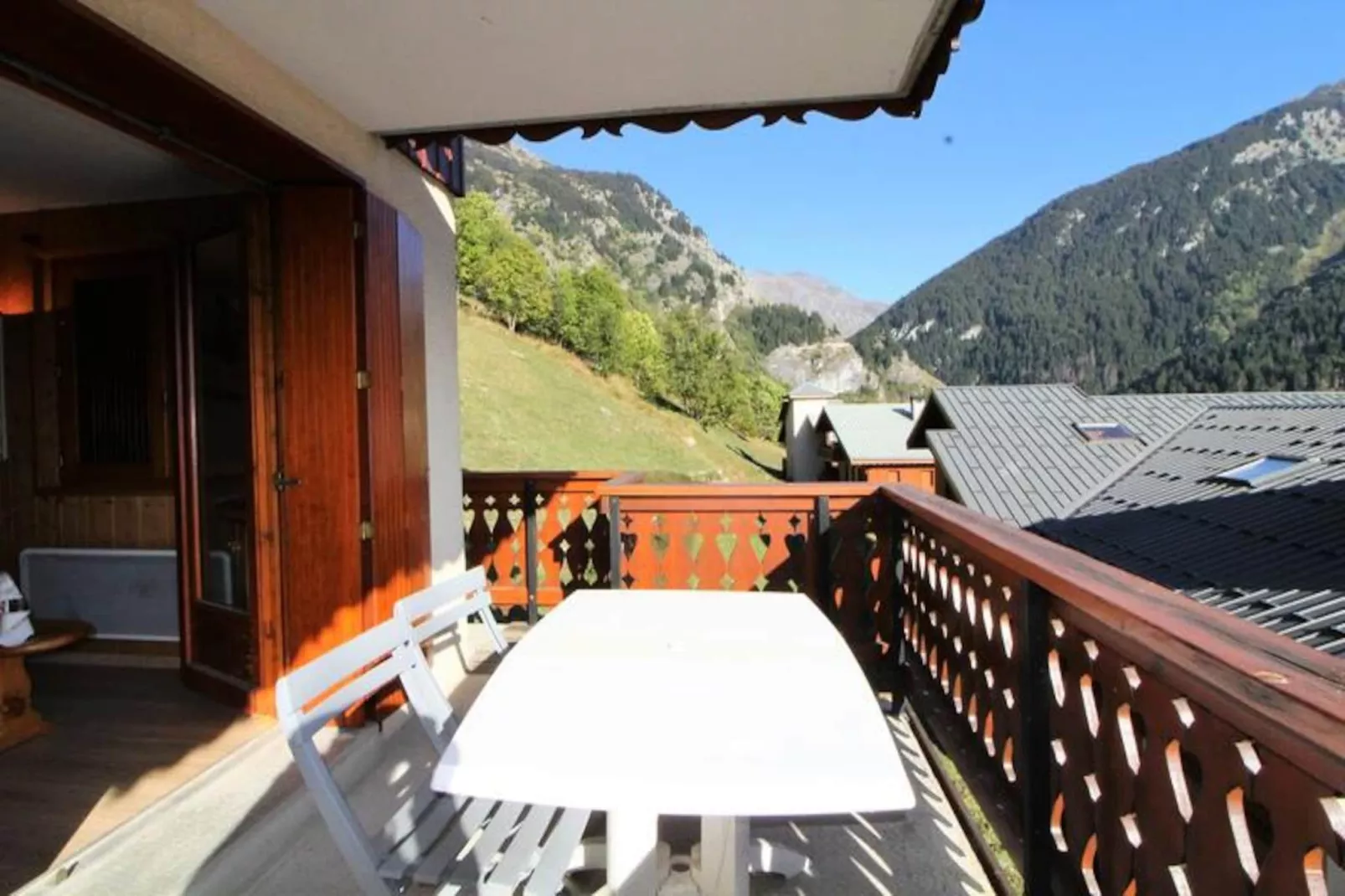 Résidence Le Chardonnet-Image-tags.