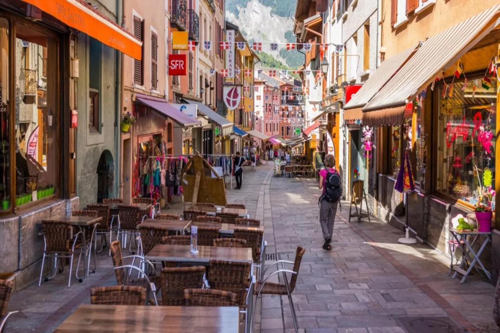 Résidence Aiguille Grive Bat I - Exterior in summer