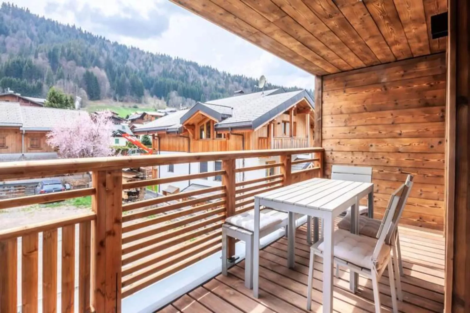 Résidence Echo Du Pleney - Außenbereich Sommer