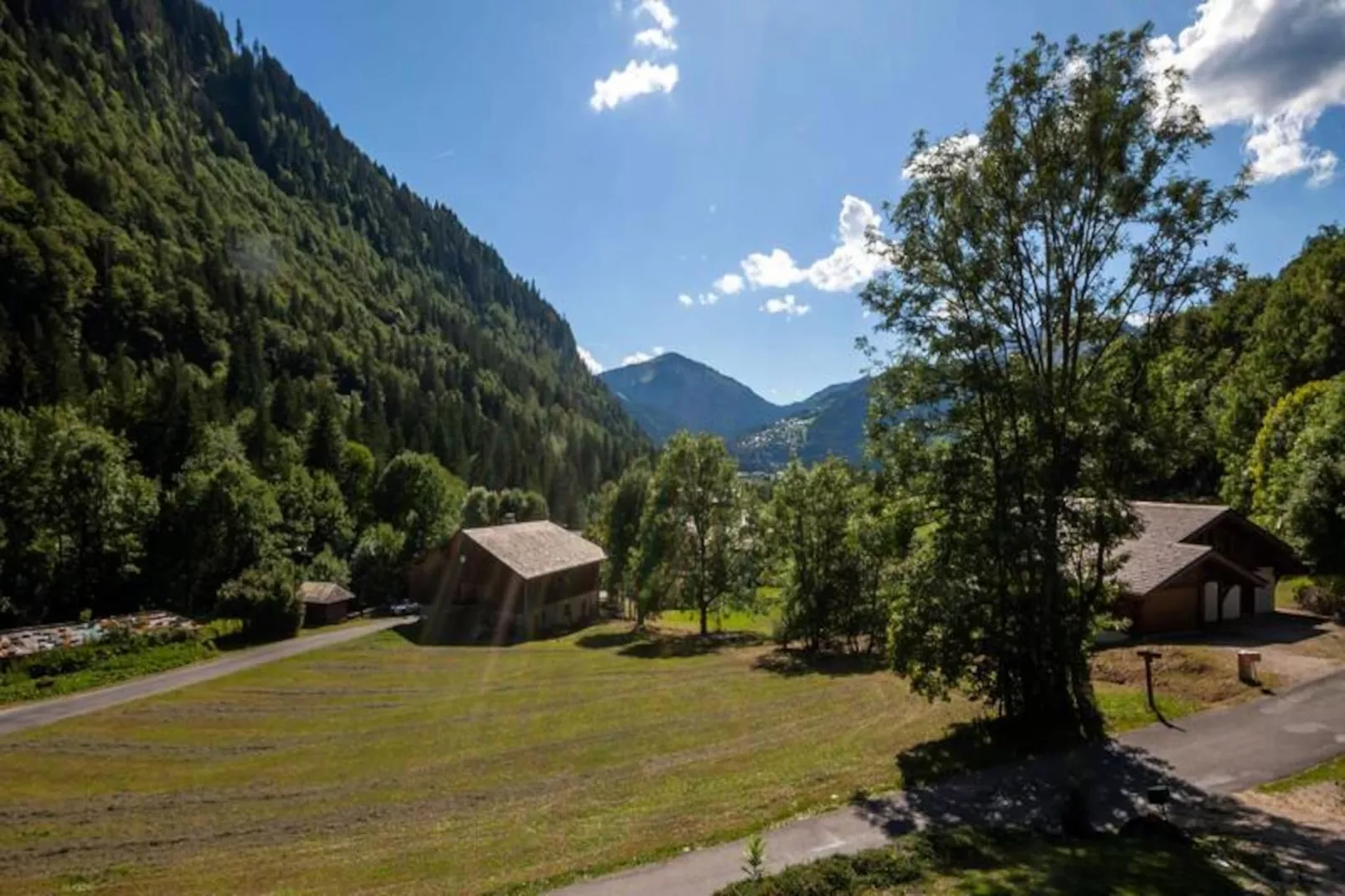 Chalet Clairvaux-montriond-Image-tags.