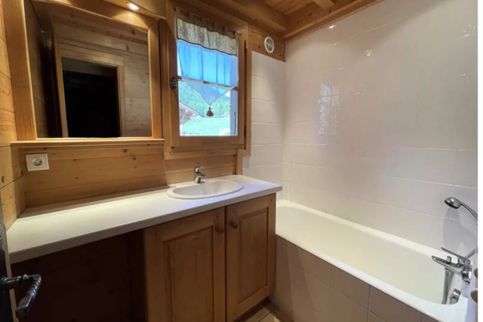 Chalets à La Clusaz-Image-tags.