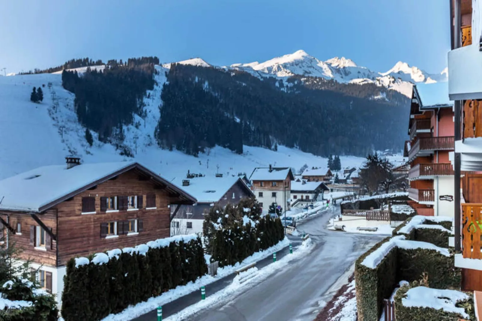 Résidence Domanial A-Außenbereich Sommer