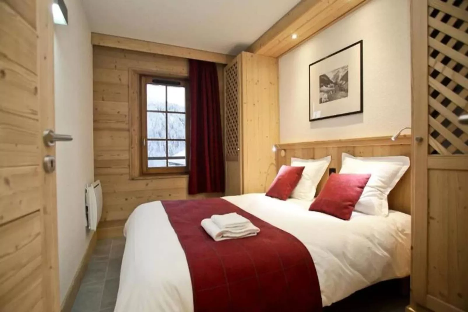 Résidence Prestige Odalys Les Fermes de Châtel-Bedroom