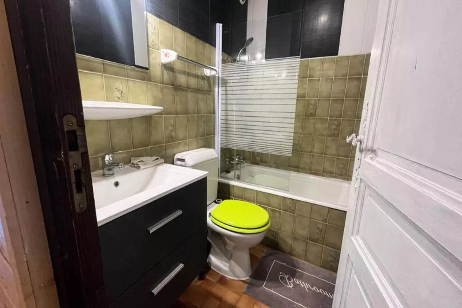 Résidence Le Sylvia-Badezimmer