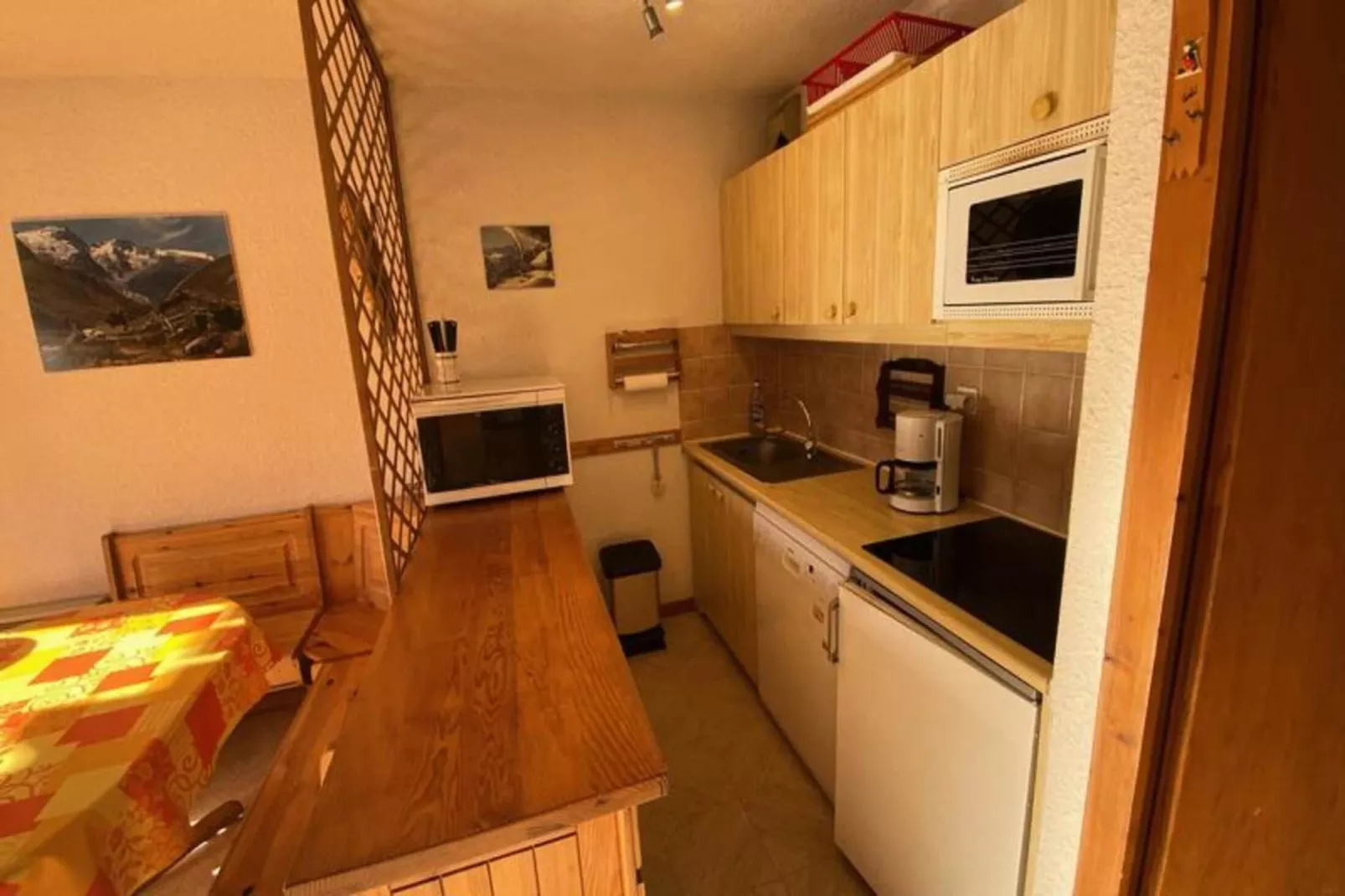 Chalets De Barbessine-Kitchen