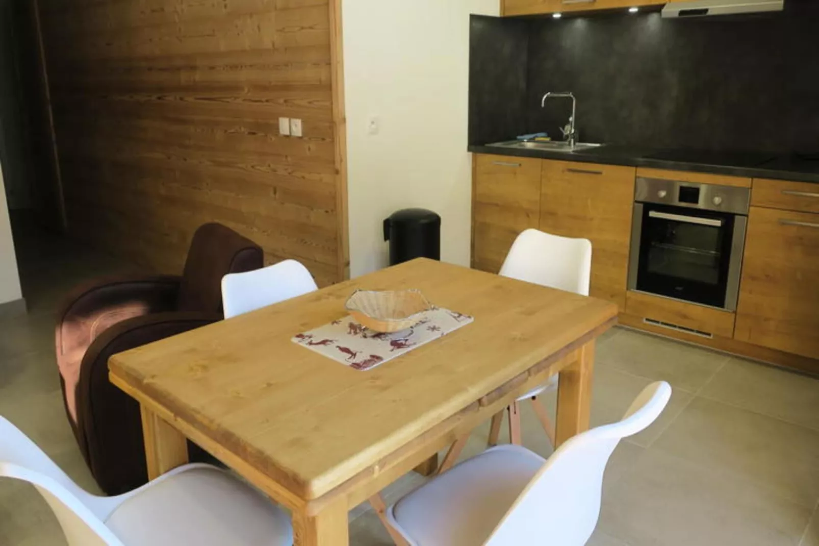 Résidence L'o Rouge-Esszimmer