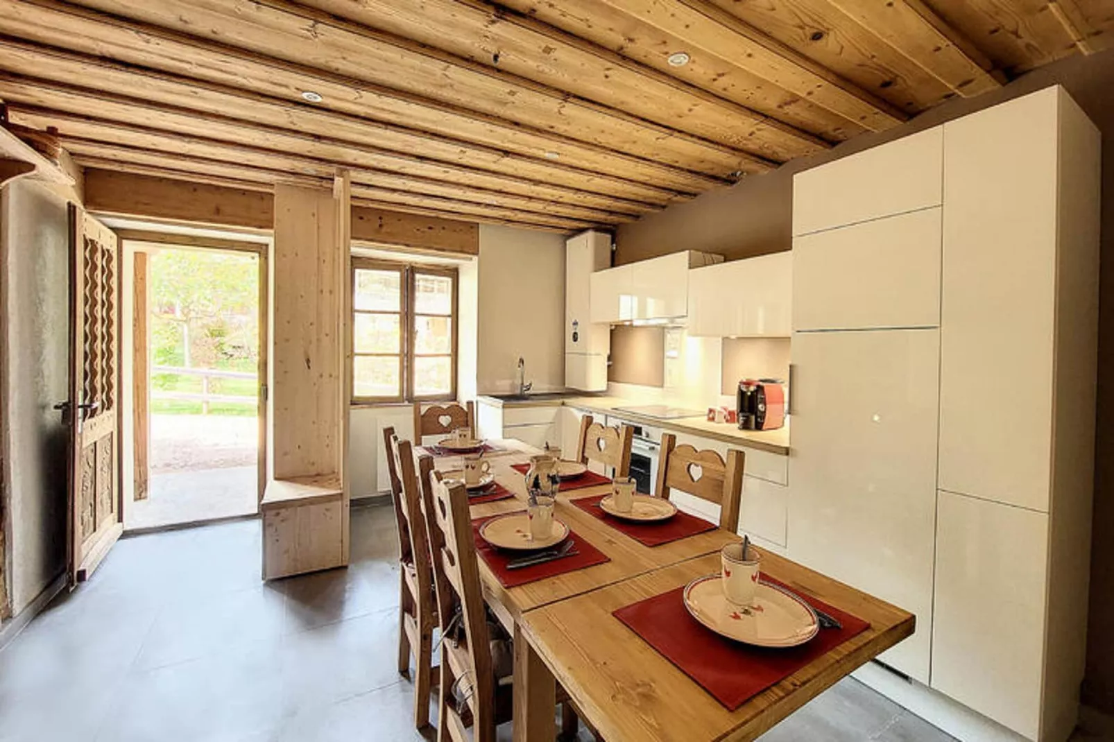 Appartements à Saint Jean d'Aulps-Esszimmer