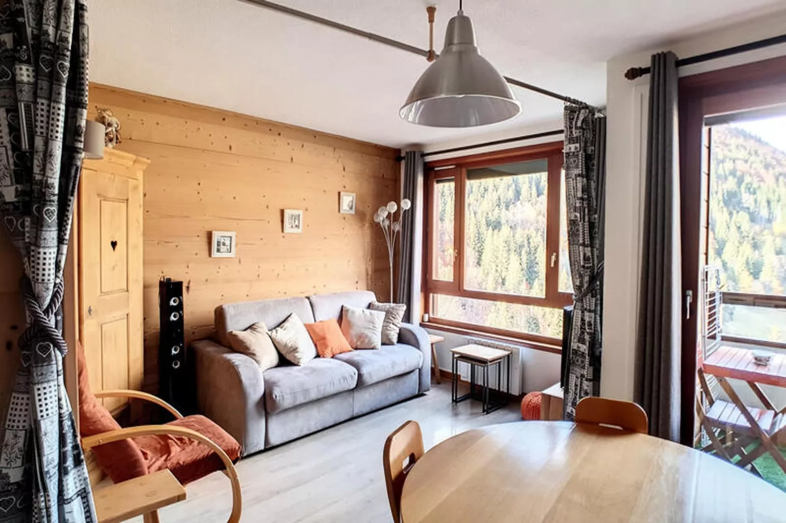 Appartements à Saint Jean d'Aulps-Dining room