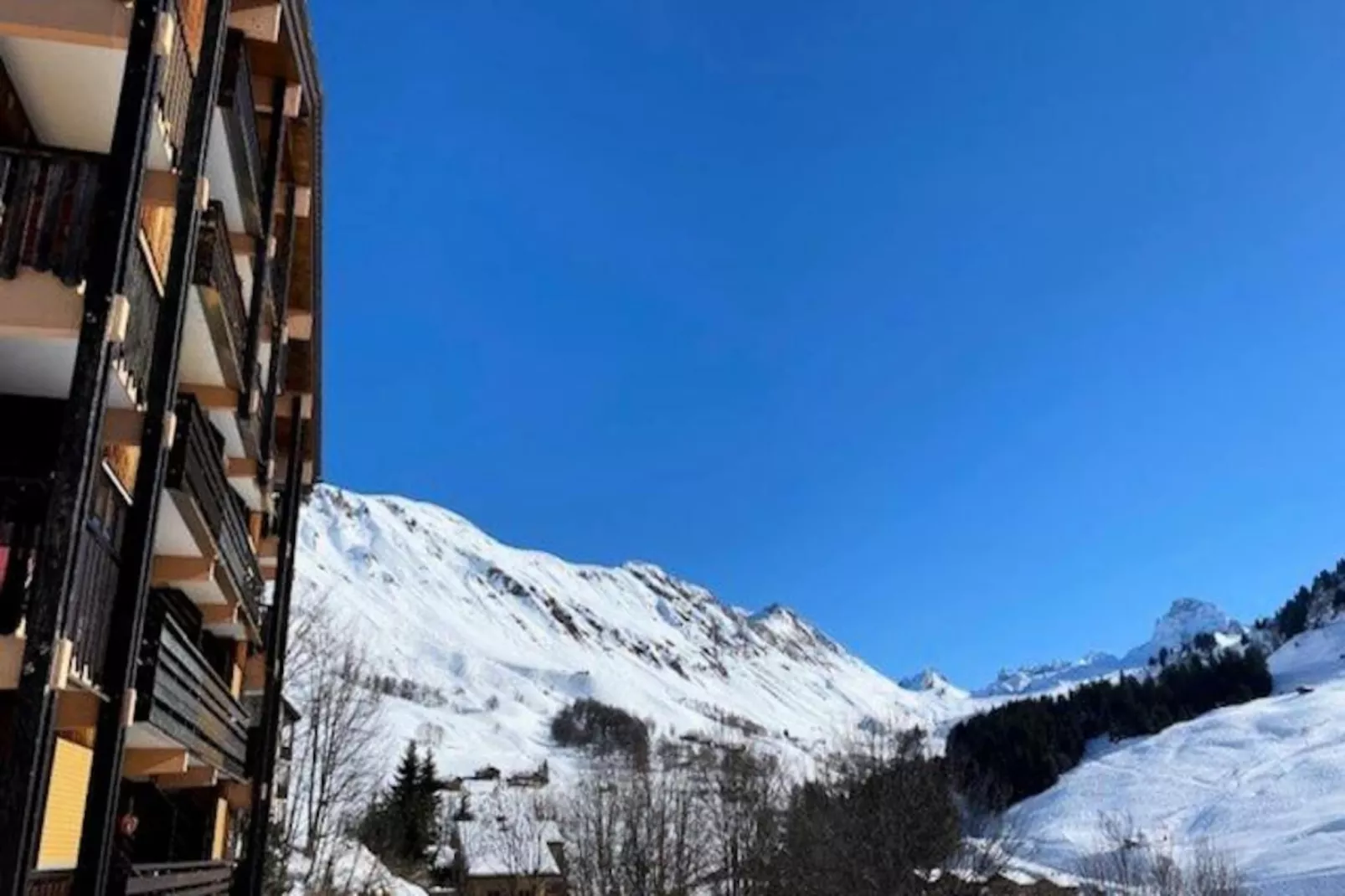 Chalet De Lessy C-Image-tags.