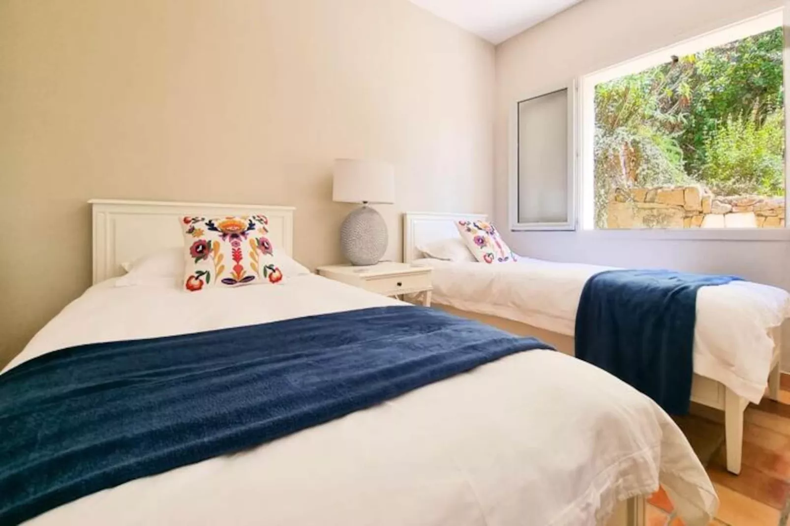 Villa 10 Pers Piscine Priv&eacute;e Pr&egrave;s De Saint-tropez-Image-tags.