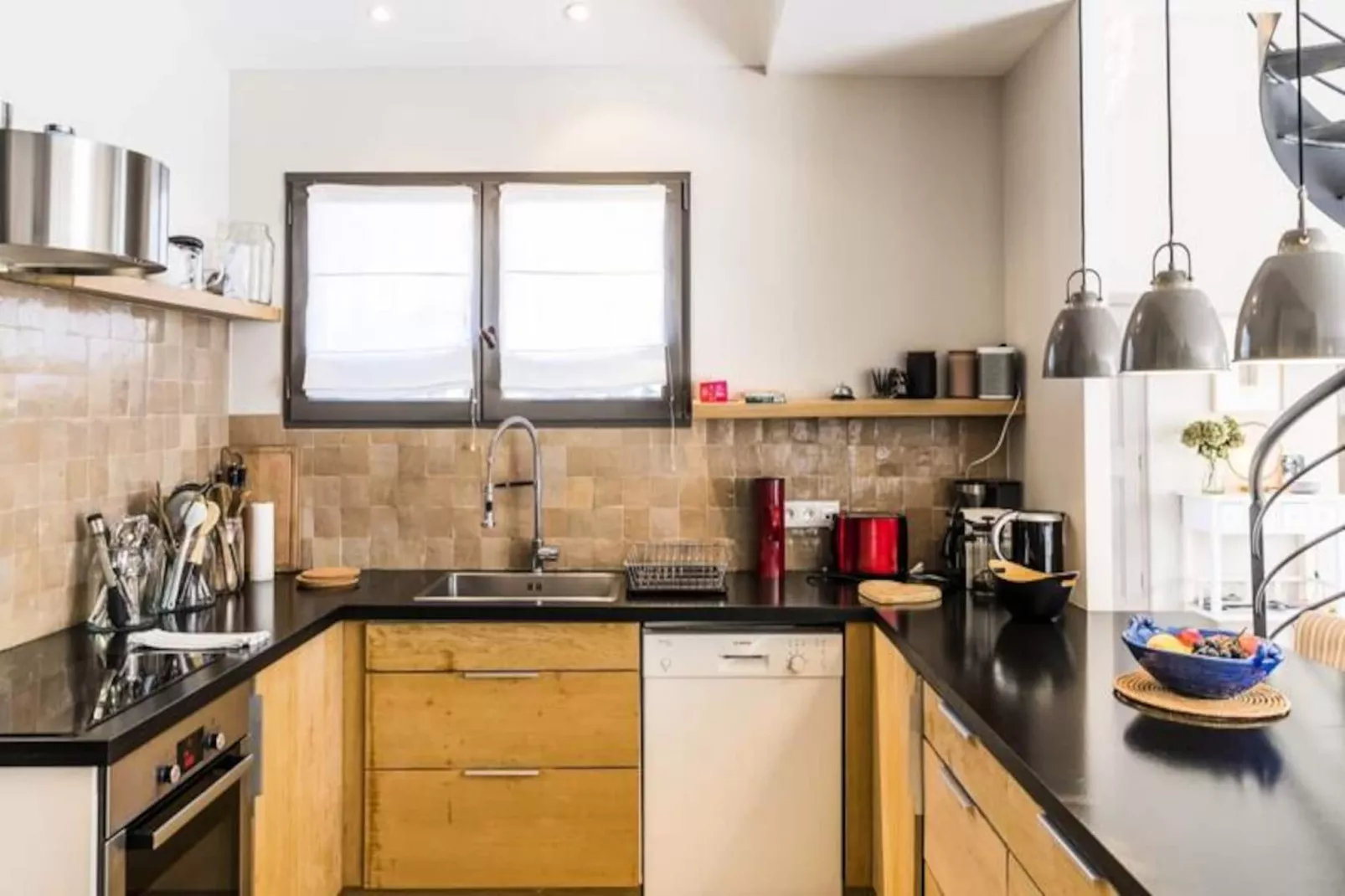 Bastide Blanche : Votre &eacute;vasion En Provence-Image-tags.