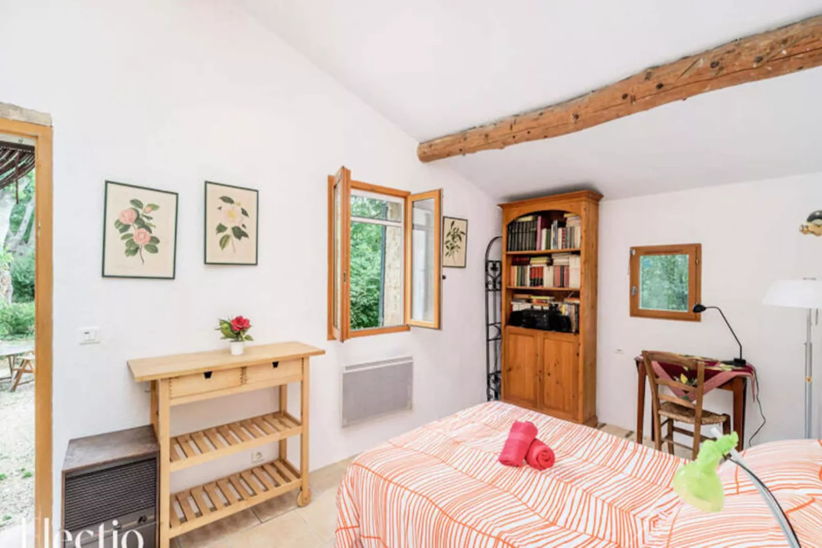 Mas Du Rocher I Piscine, P&eacute;tanque & Chemin&eacute;e-Image-tags.