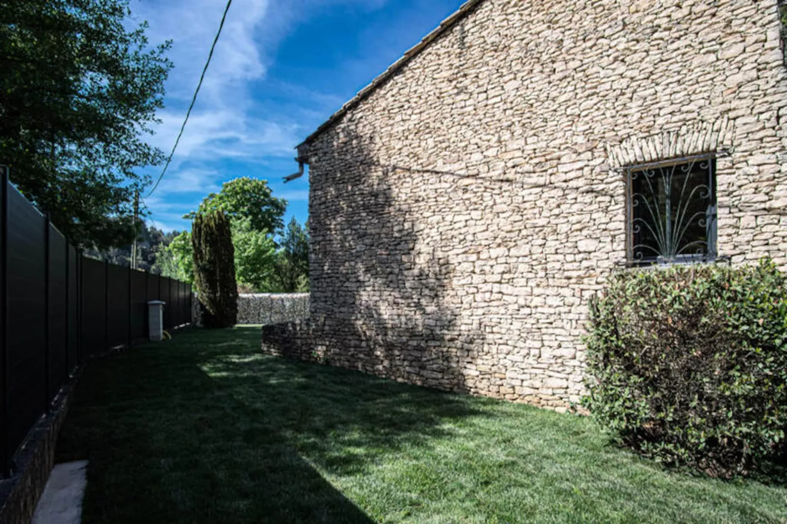 Maison Id&eacute;ale Pour Les Familles Avec Piscine Priv&eacute;e - Fontaine-de-vaucluse-Image-tags.