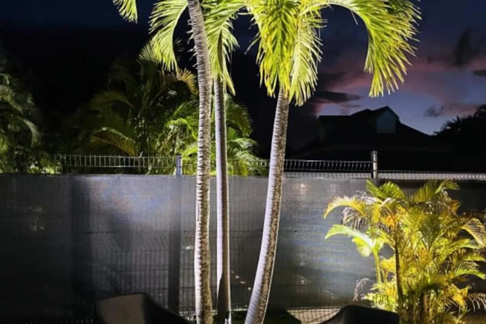 Bungalow Monarque-Image-tags.