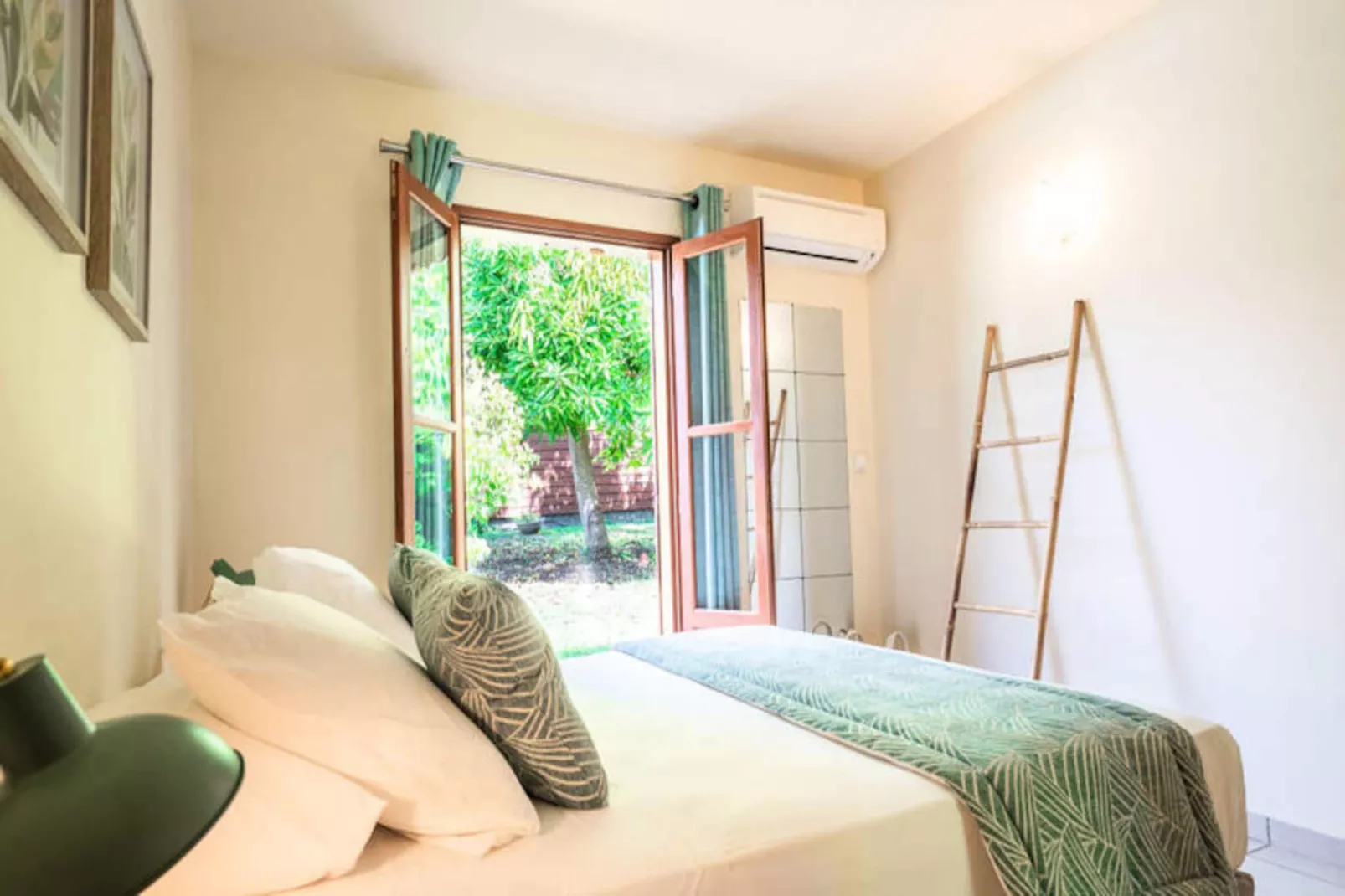 Villa La Plumeria-Image-tags.