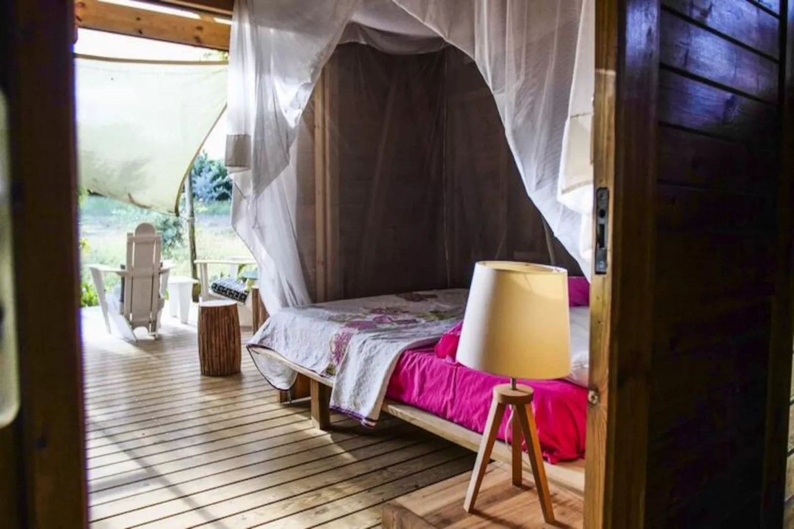 Villa Tiki-Image-tags.