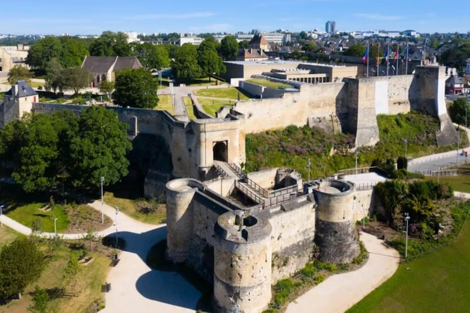 La Plume De Malherbe - Parking - Coup De C&oelig;ur-Image-tags.