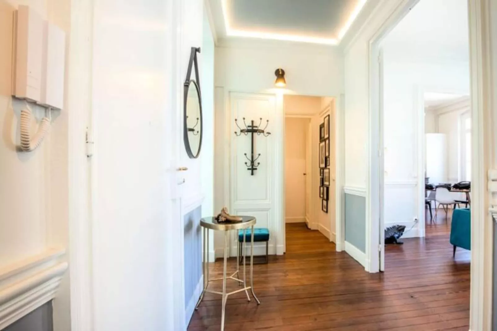 Appartement De Haut Standing Pour 6 Situ&eacute; Au Coeur Du Centre Historique-Living room