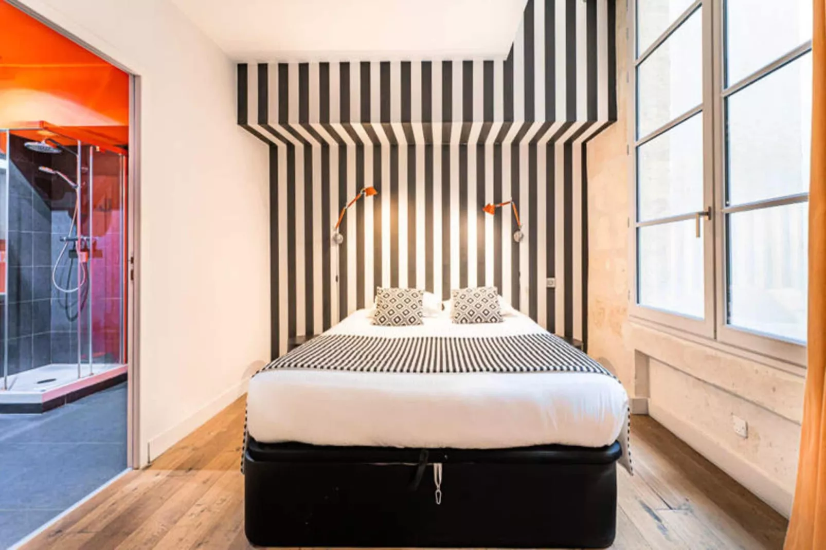 Magnifique Appartement 2 Chambres Avec Terrasse-Exterior in summer