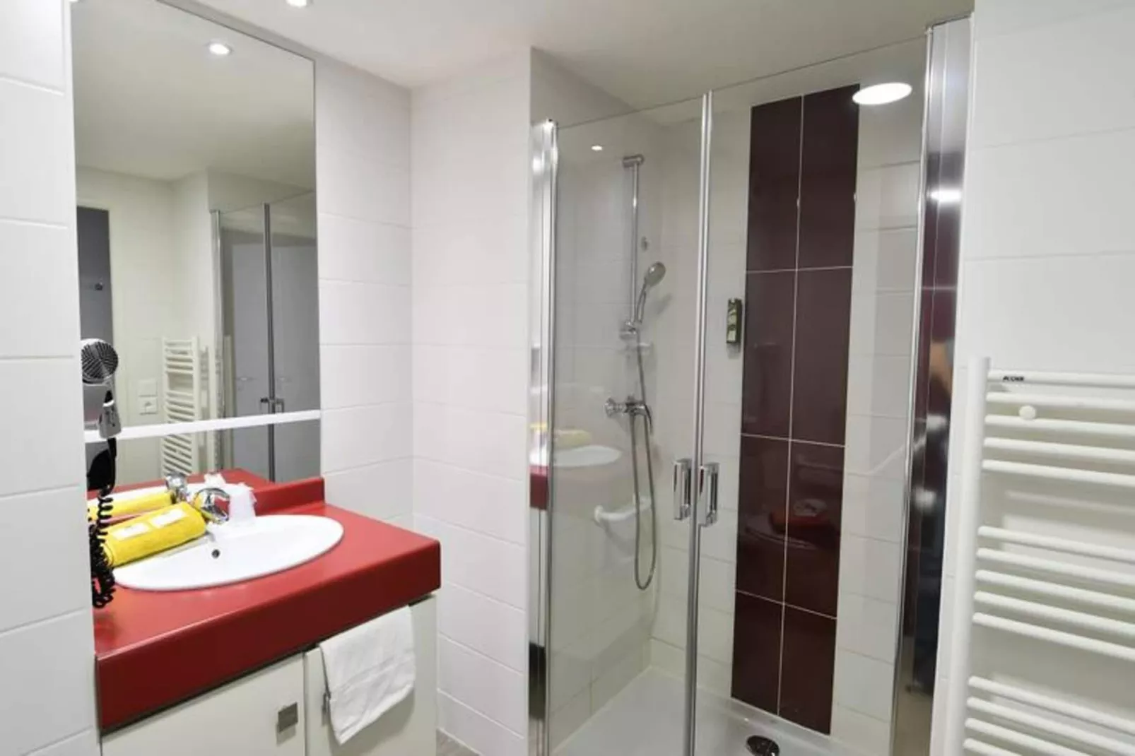 Appart'Hôtel Mer & Golf Bordeaux Bassins à Flot***-Bathroom