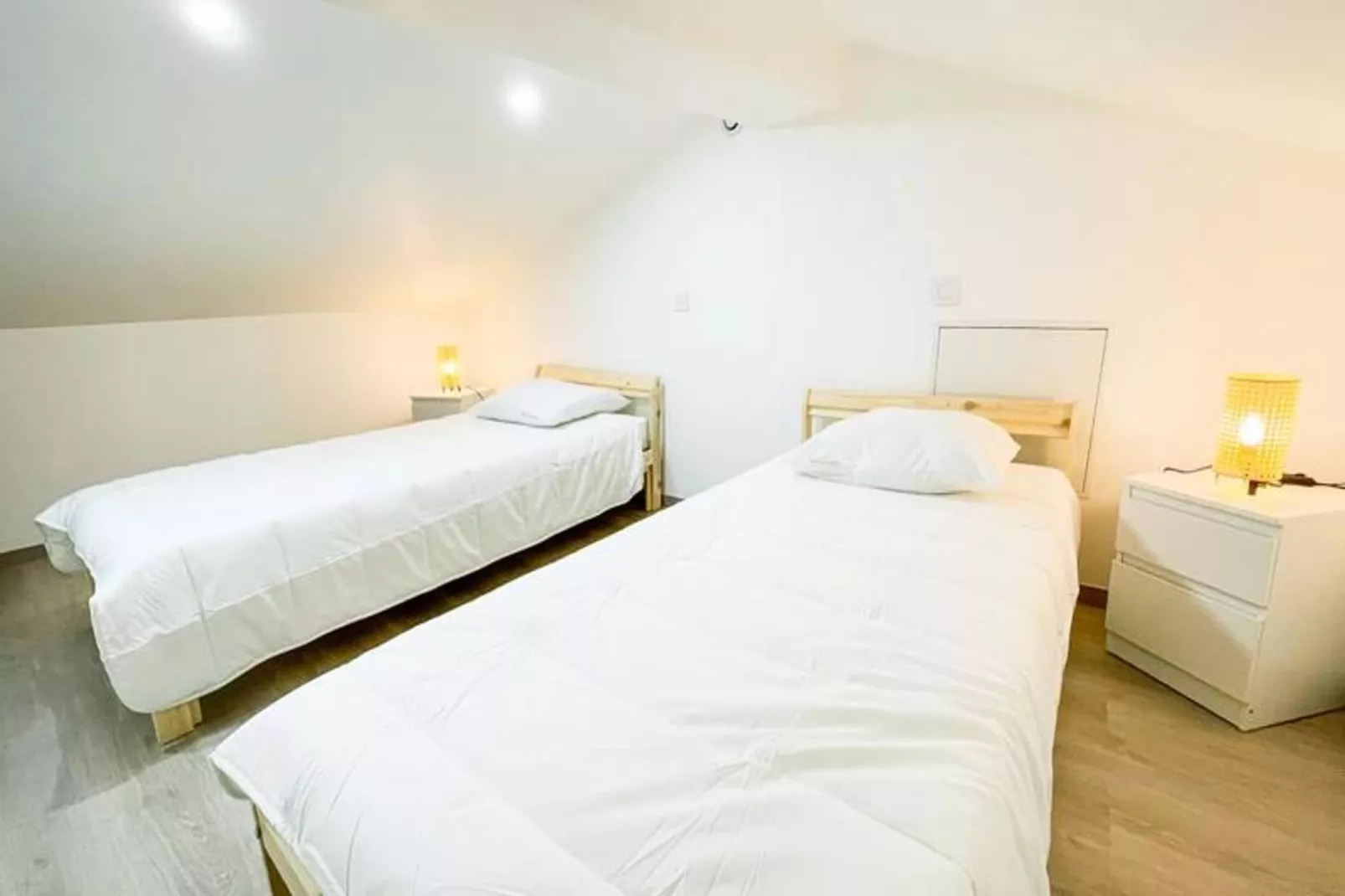 Le Duplex 🌞 Calme & R&eacute;nov&eacute;|-Chambre