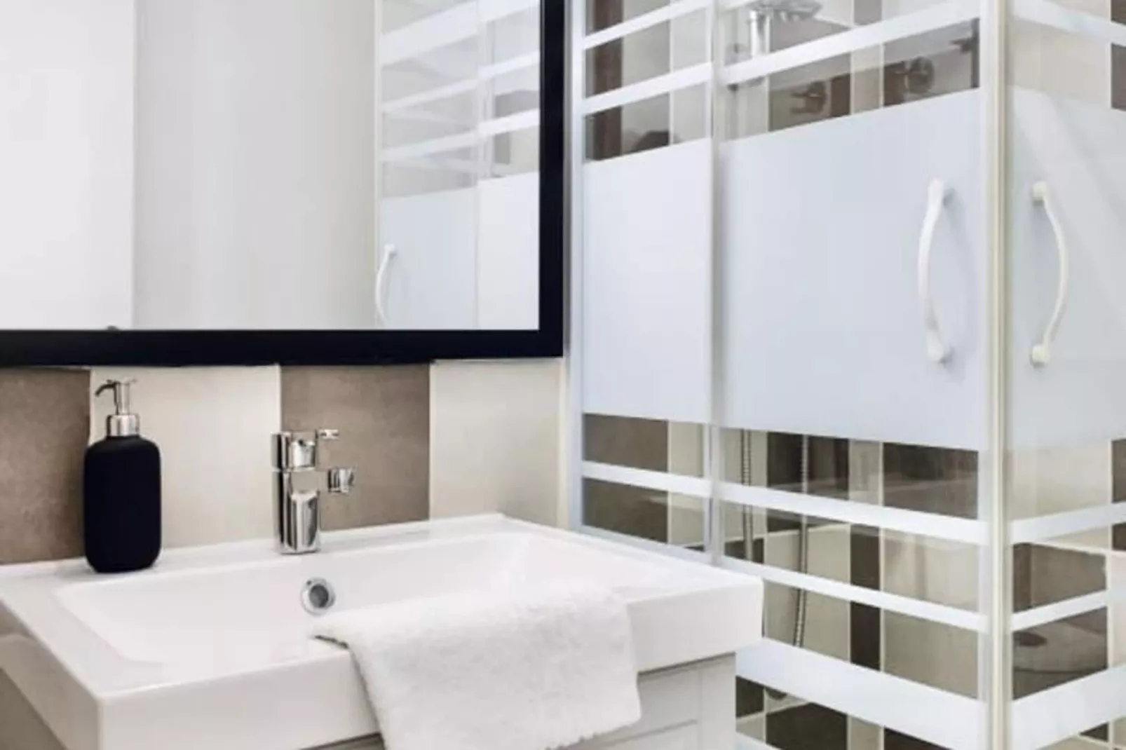 Studio Hypercentre 🌼-Bathroom