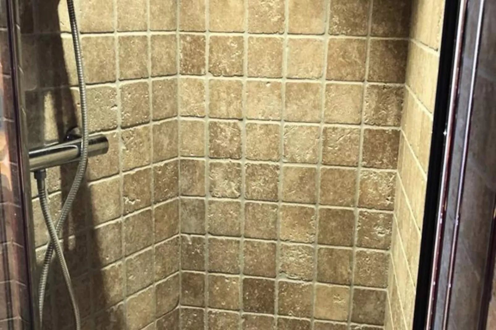 Chalet Pic Bayle-Image-tags.