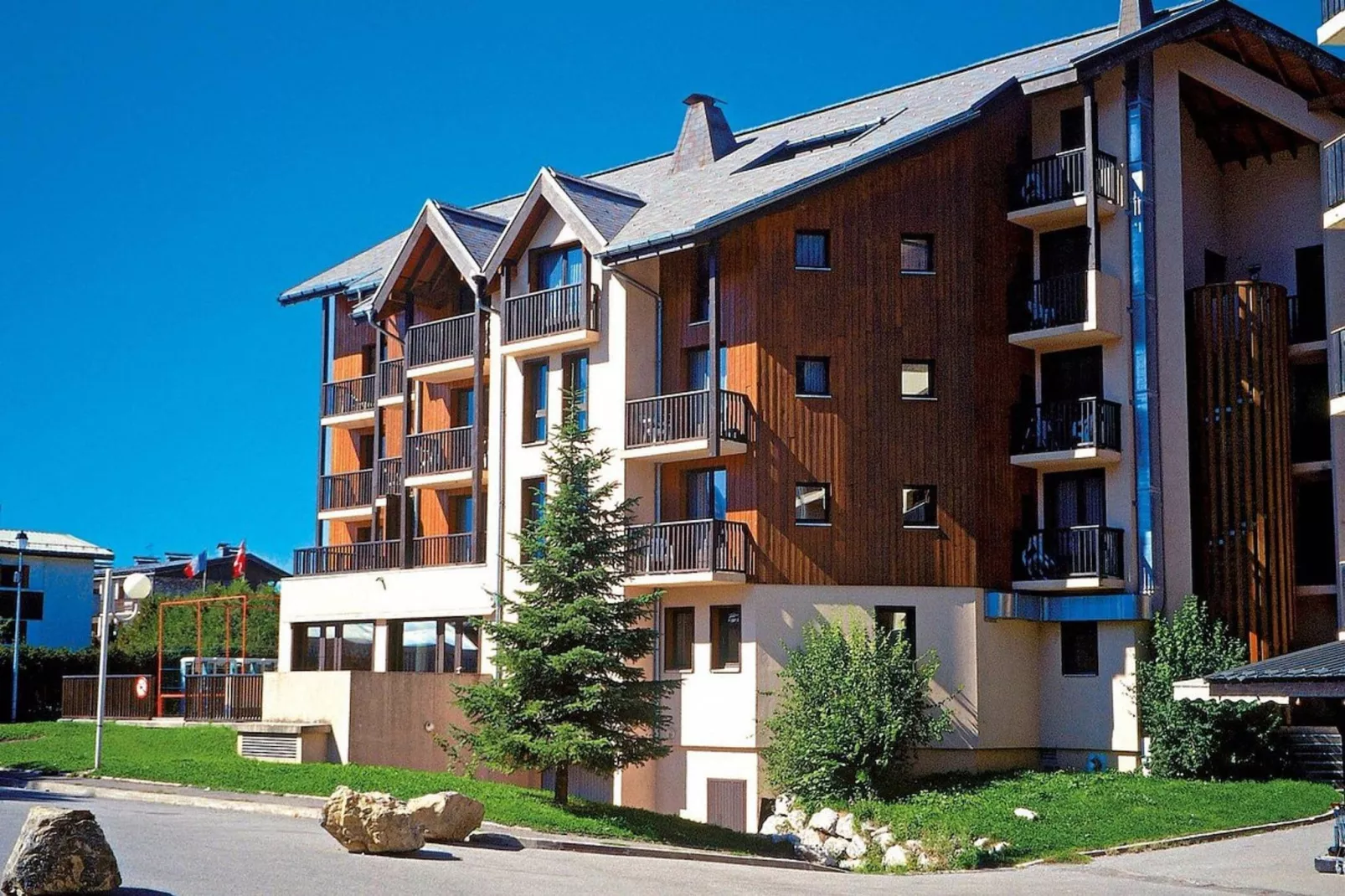 Résidence 4 Soleils-Areas within 5km in summer