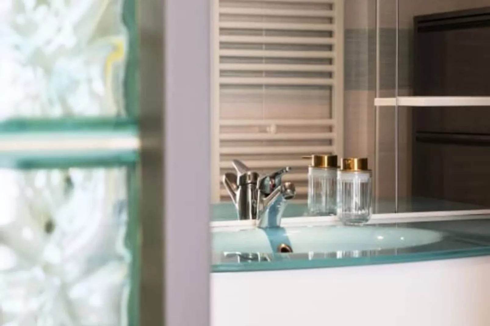 Sur La Place Stanislas-Image-tags.