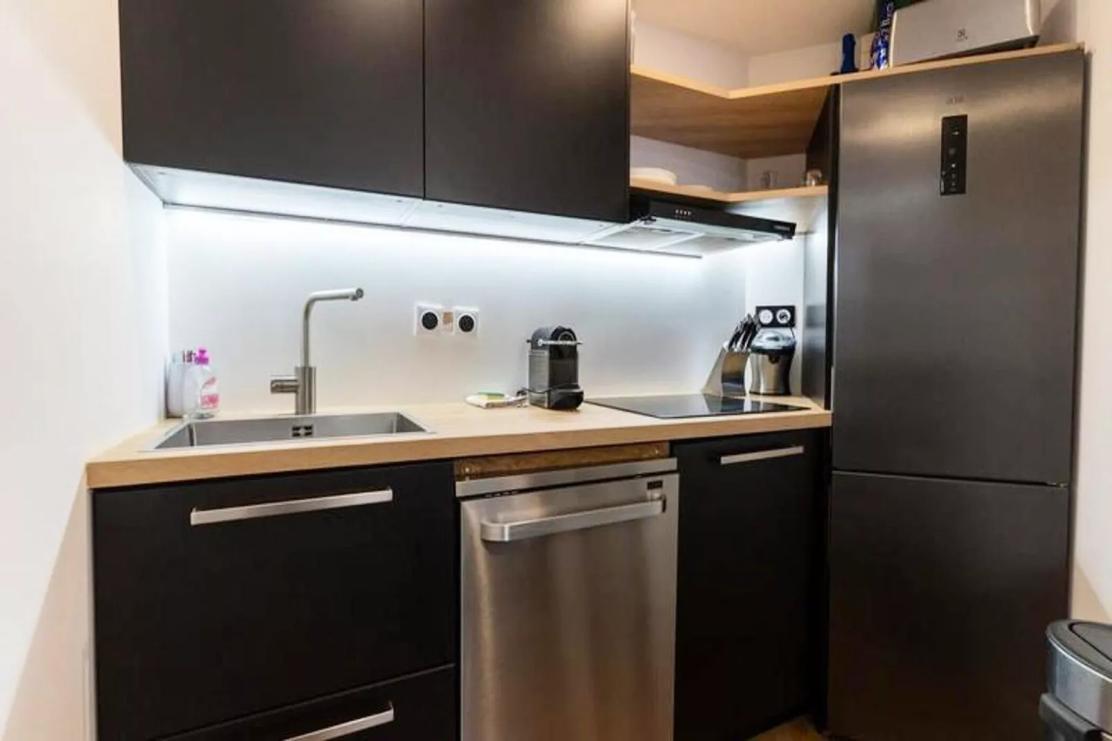 Résidence Sublime T2  Pour 4 Personnes, R&eacute;nov&eacute; Avec Piscine Tennis Parking Wifi-Küche