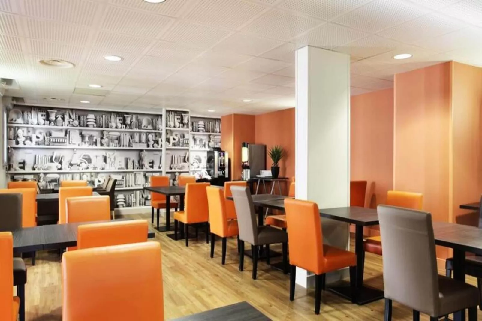 Appart'hôtel Odalys City Bioparc-Dining room