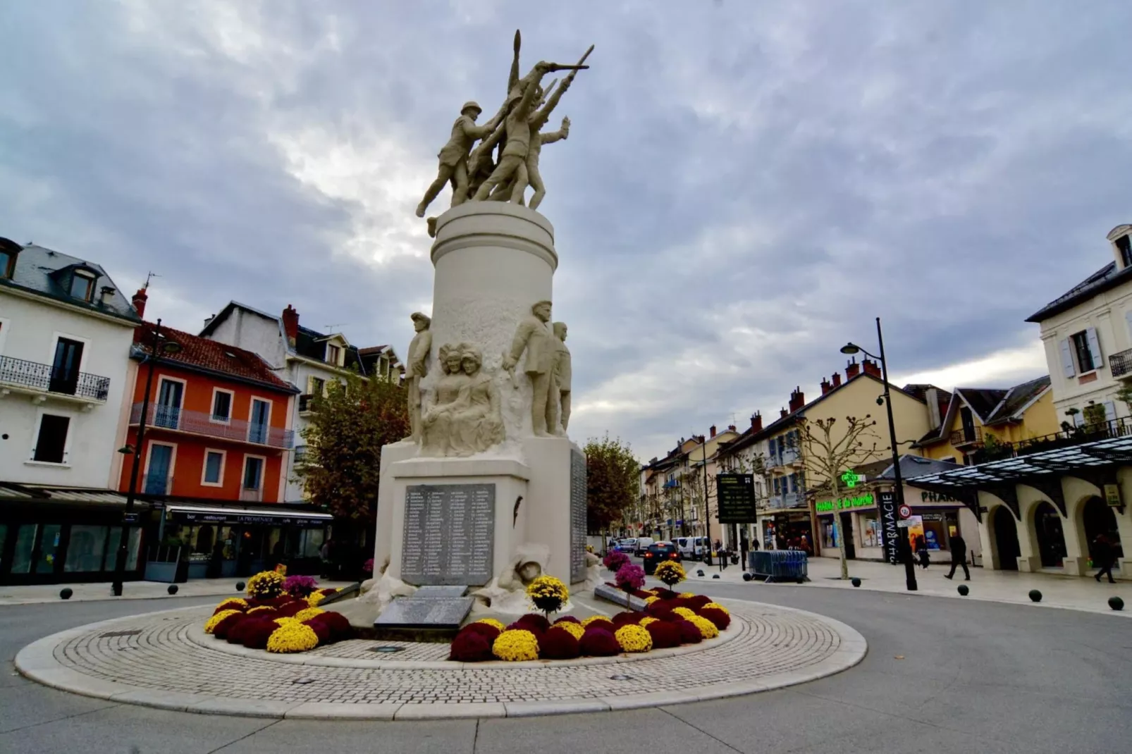 Résidence Le Dauphin-Zones été à 5 km