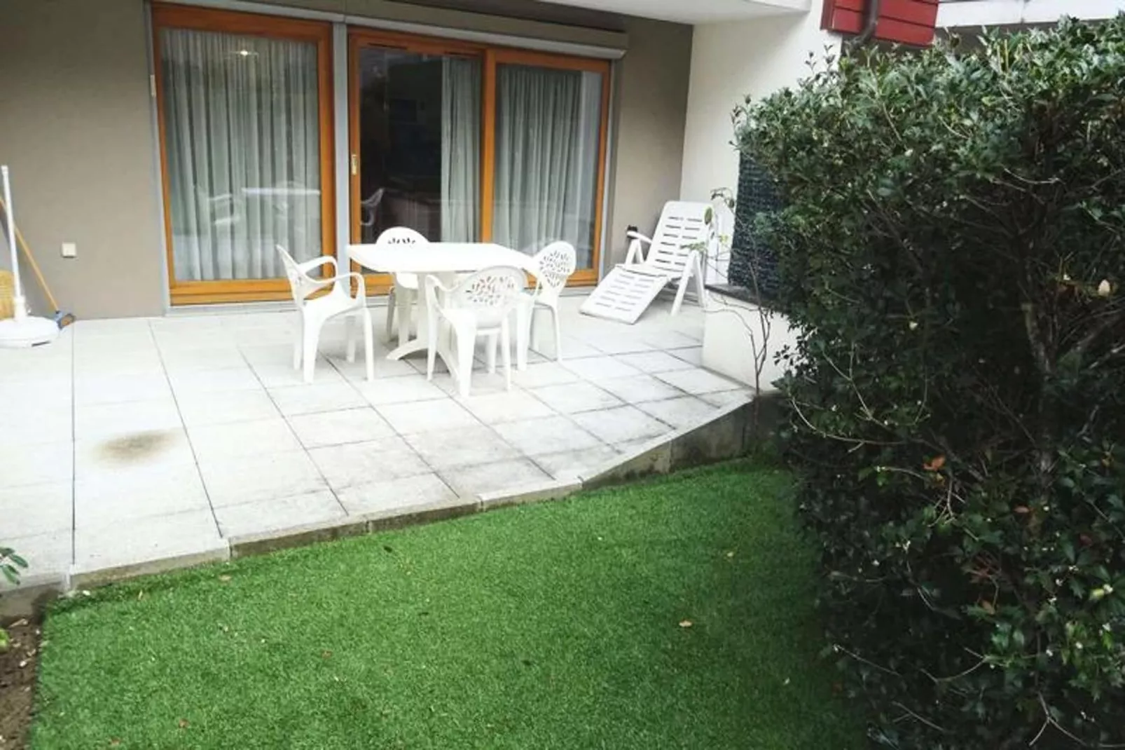 Residence L'albizia-Jardins en été