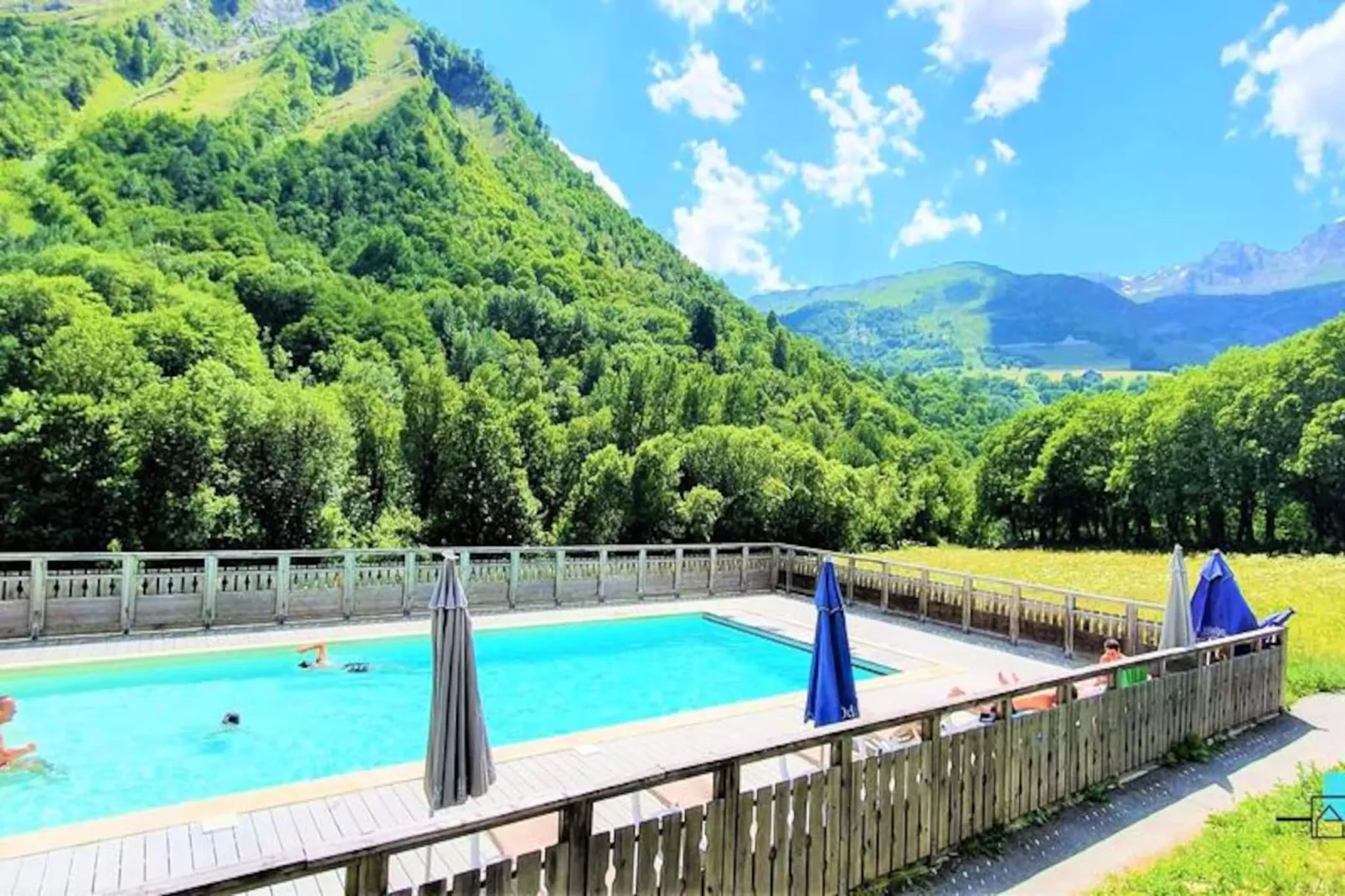 Les Chalets De L'arvan-Image-tags.