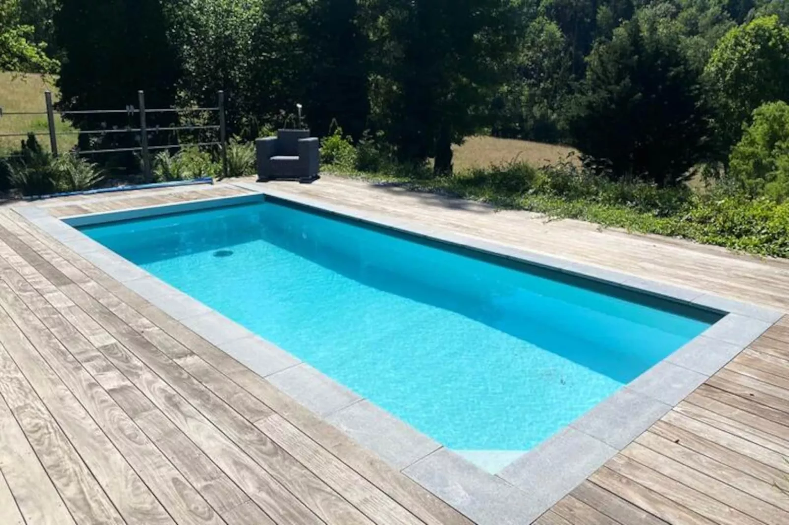 Belle Villa Avec Piscine Jacuzzi Et Vue Lac-Image-tags.