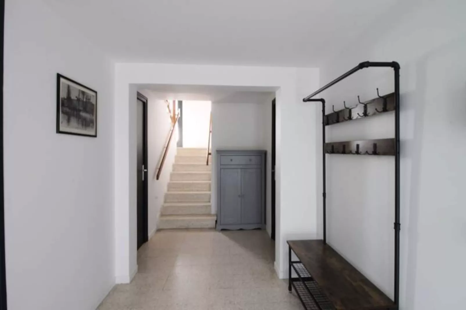 Belle Villa Sur Les Coteaux Du Lac D'aiguebelette!-Image-tags.