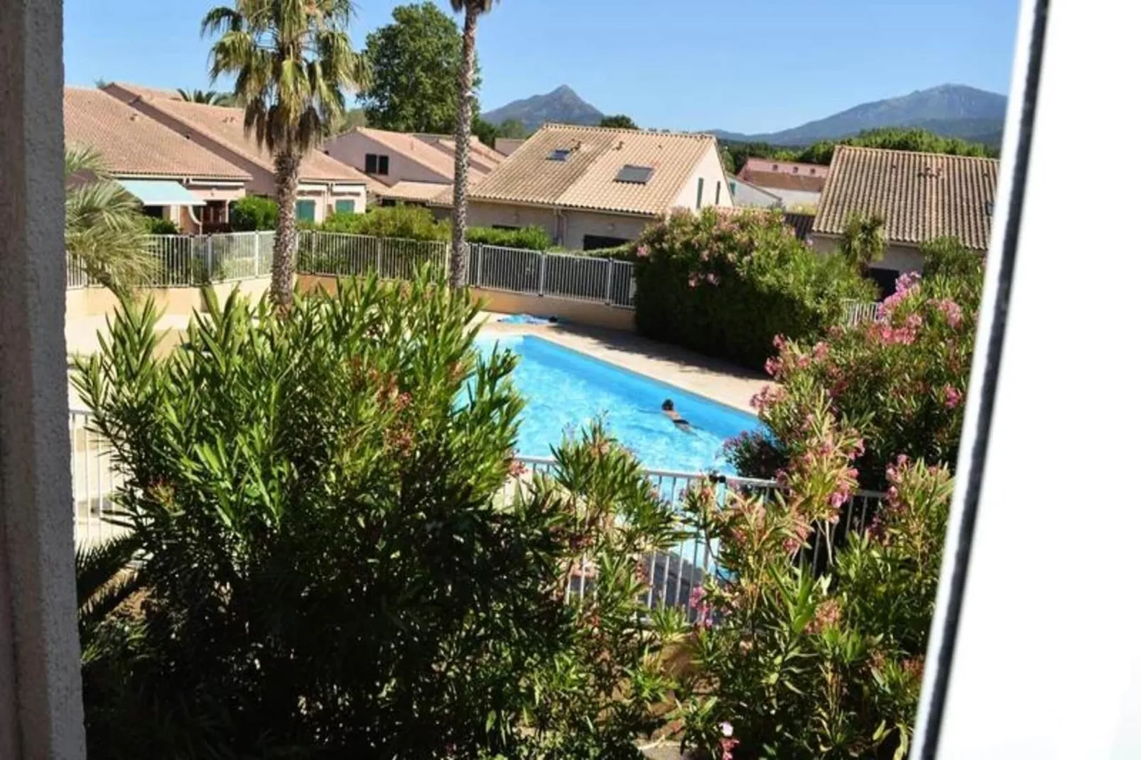 Résidence Archeboc-Exterior in summer