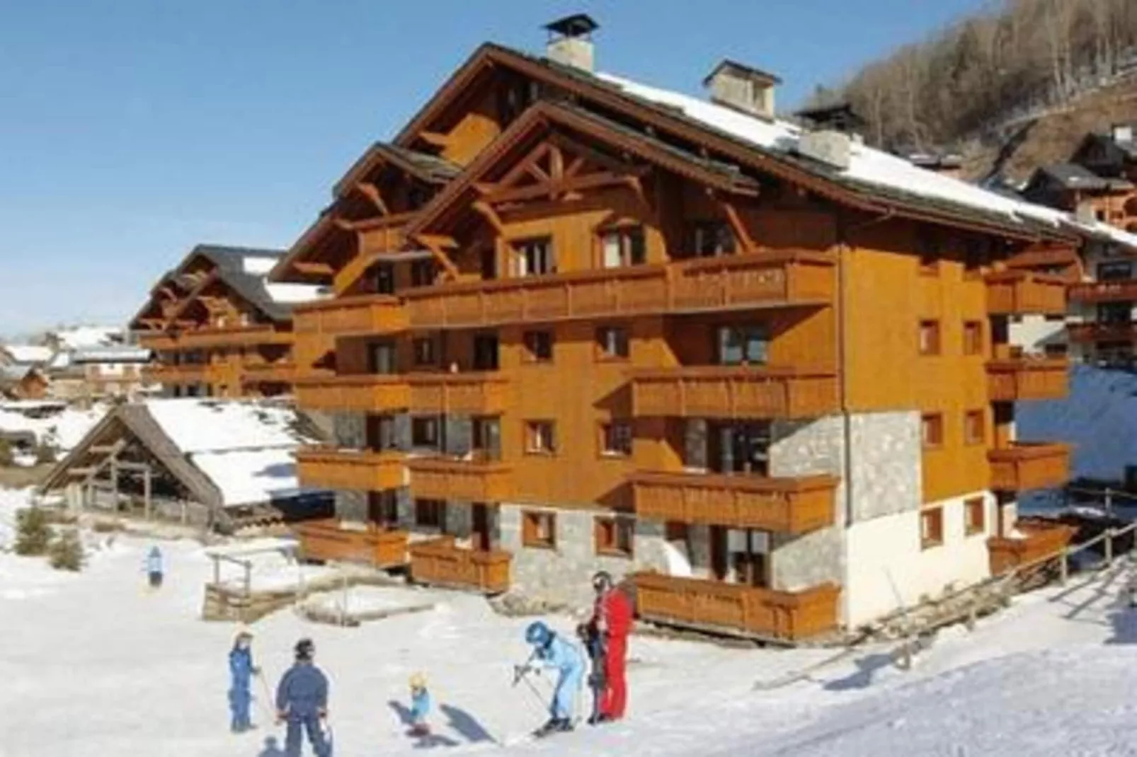 Résidence Les Balcons De Taren-Area within 5km in winter