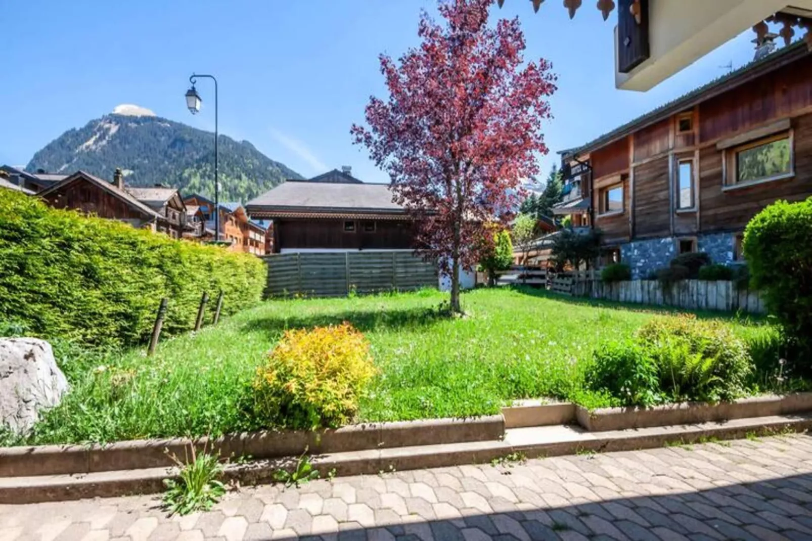 Chalet L'efanle - Jardins en été