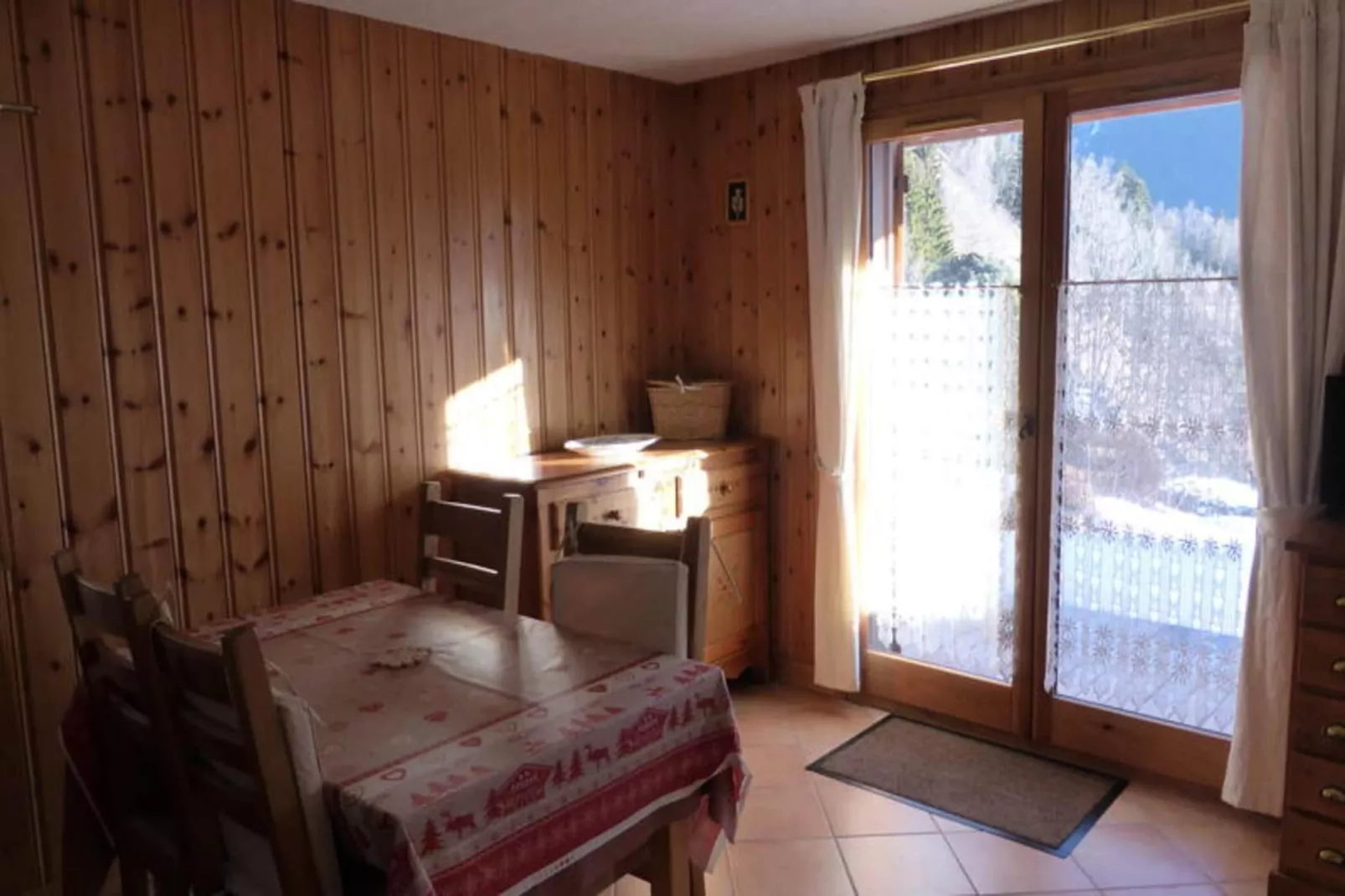 Résidence Les Carlines-Exterior in summer