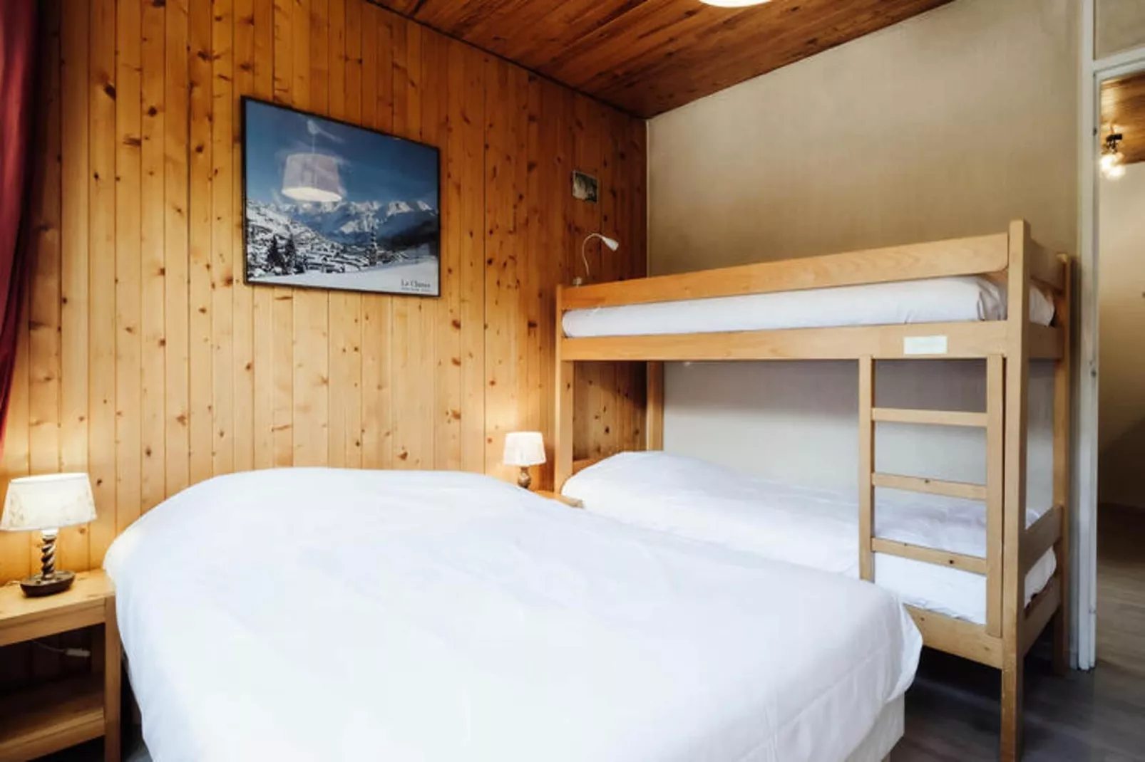 Résidence Bison-Exterior in summer