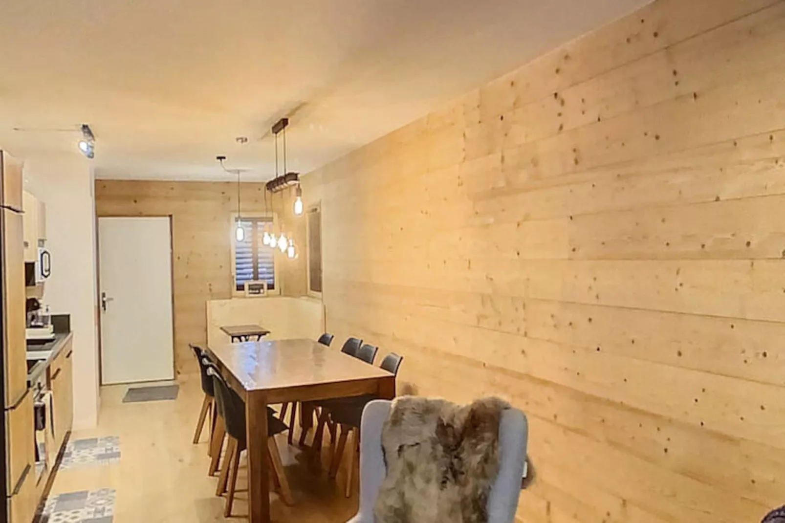 Appartements à Les Carroz-d'Arâches-Image-tags.