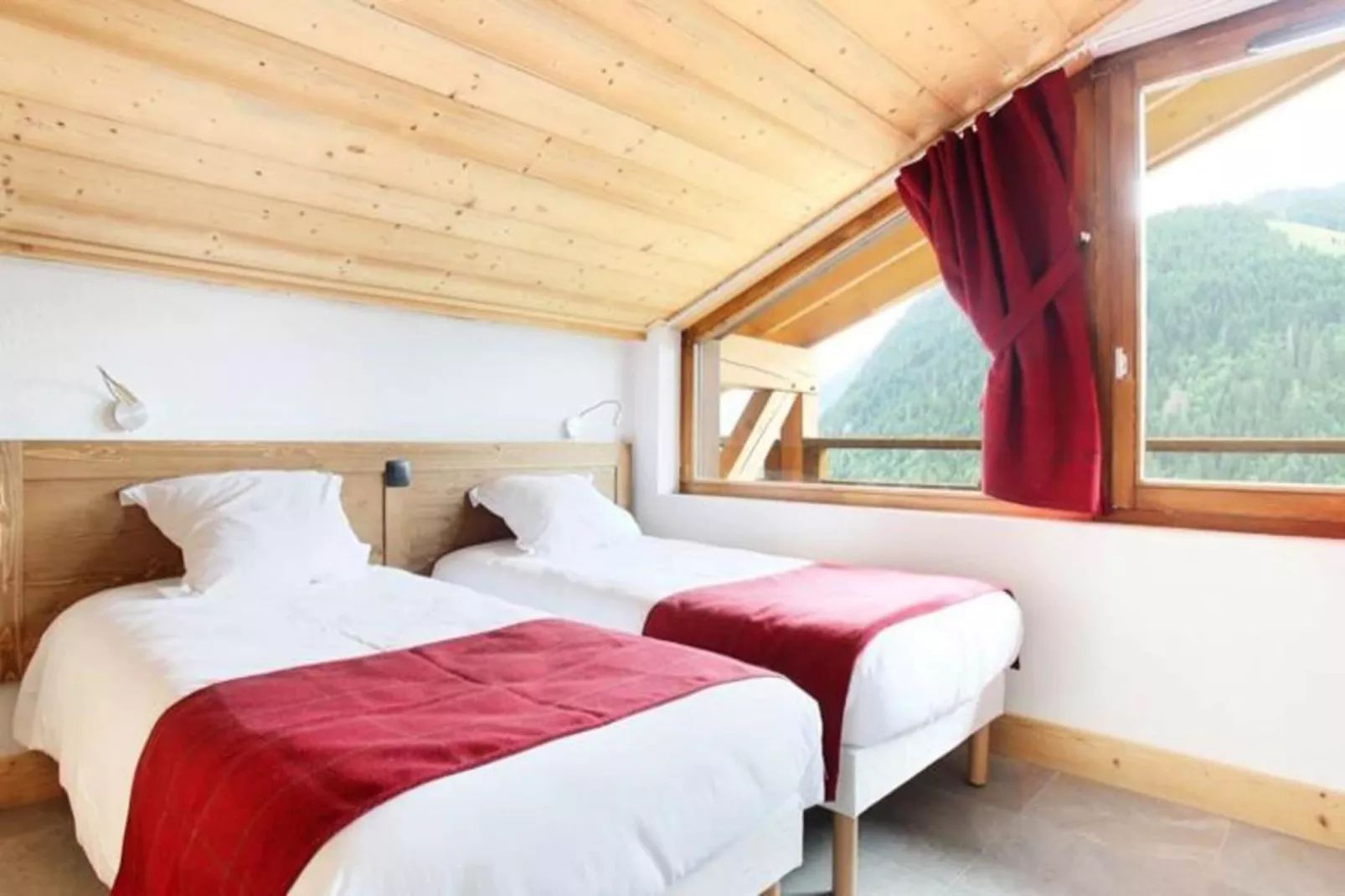 Résidence Prestige Odalys Les Fermes de Châtel-Kitchen