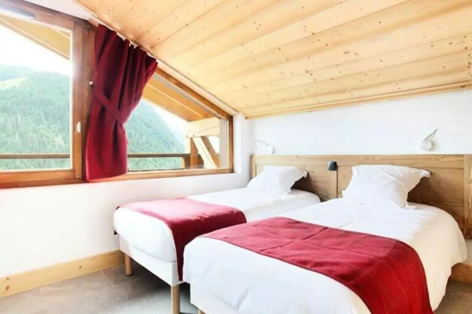 Résidence Prestige Odalys Les Fermes de Châtel-Bedroom