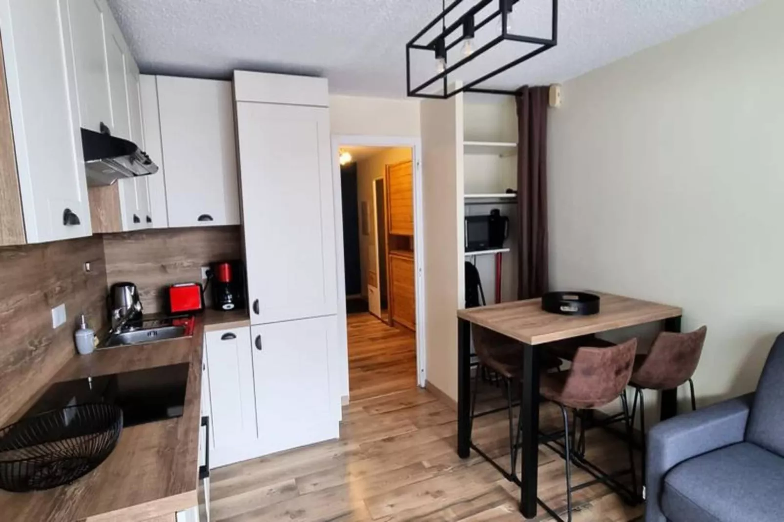 Résidence Les Perthuis-Exterior in summer