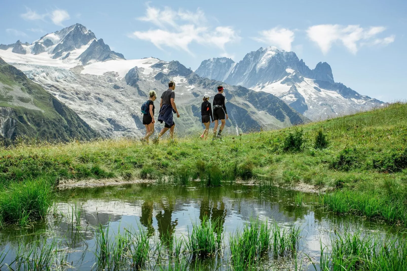 Chalets Des Bois-Zones été à 1 km
