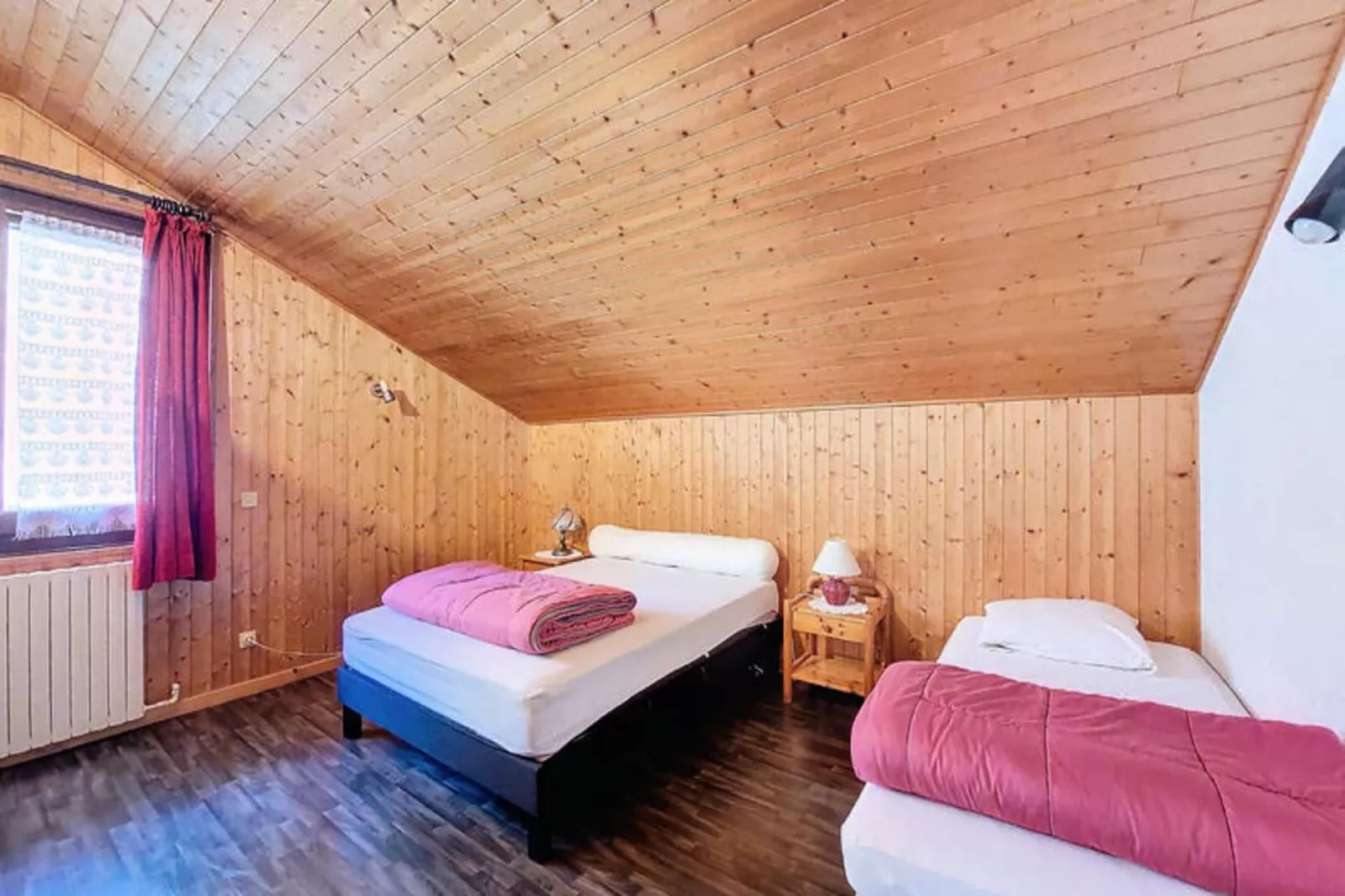 Appartements à Saint Jean d'Aulps-Bedroom