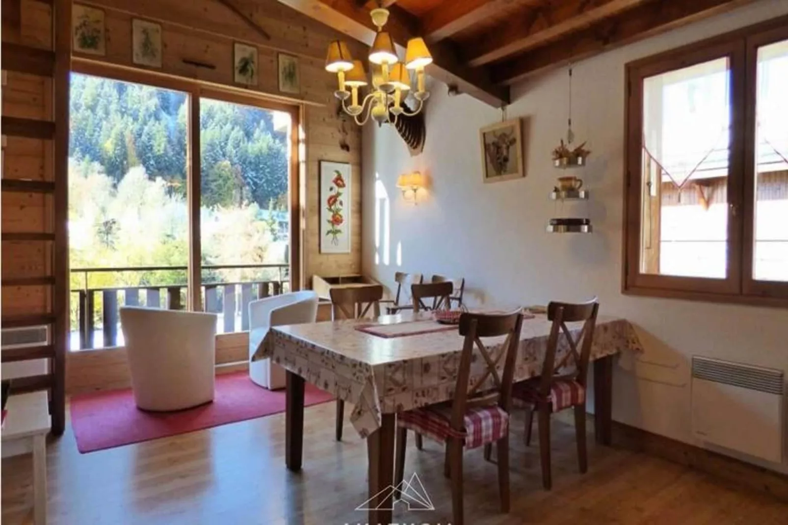 Résidence Les Ecrins-Esszimmer