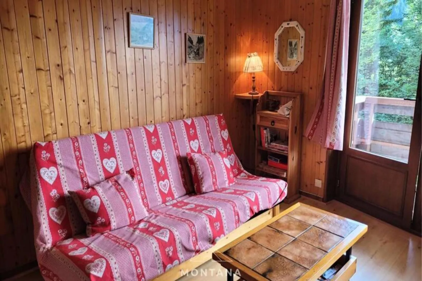 Résidence Eparvi-Living room