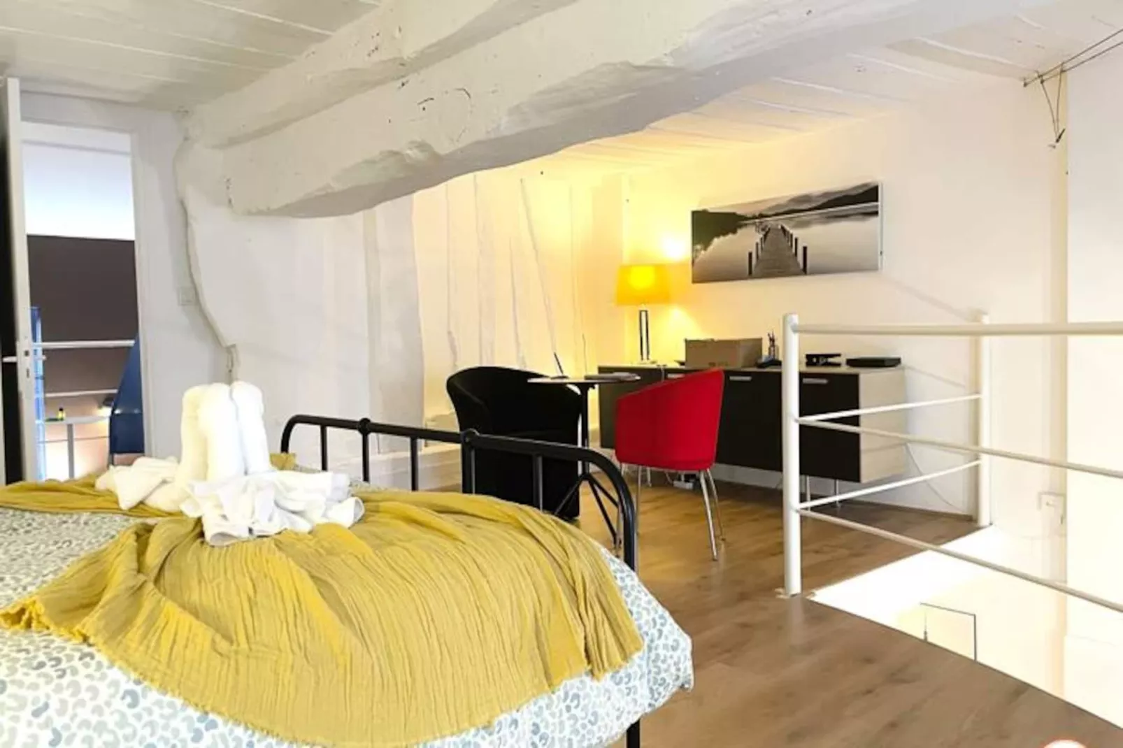 🎨 Loft De L'artiste - Parking - Standing-Image-tags.